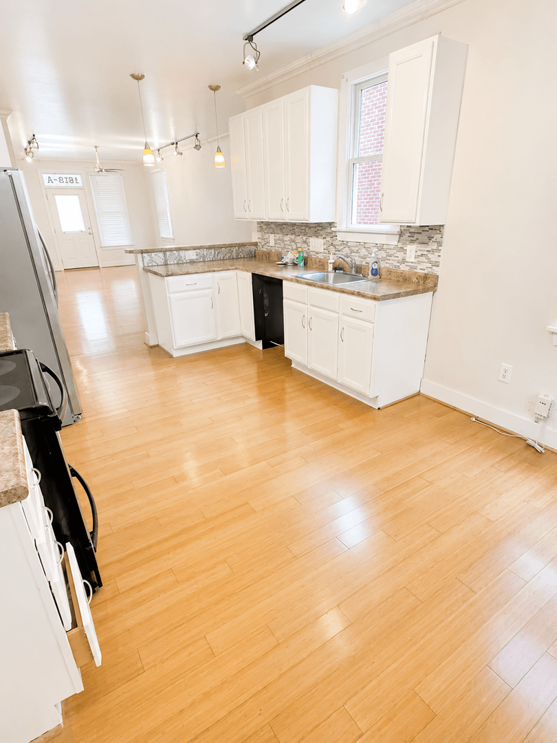 Richmond House: 1512 Porter St