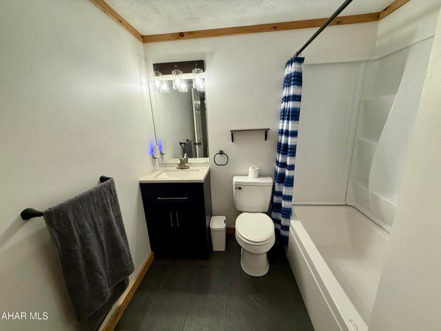 Claysburg House: 143 E. Valley Point Deer Run Lane Unit 1128