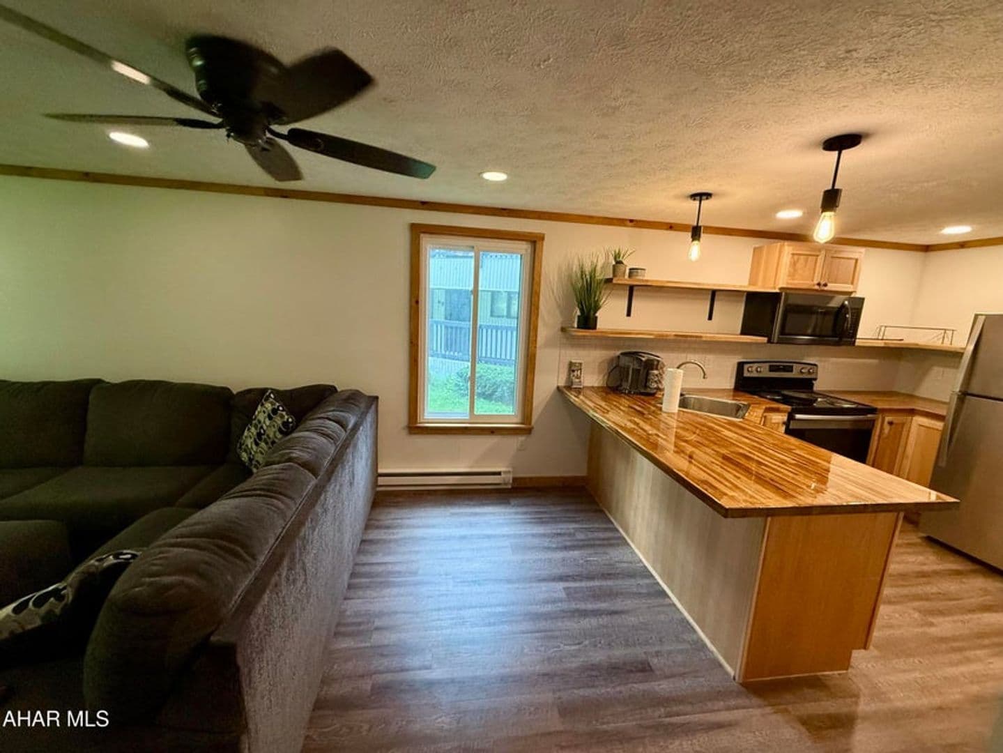 Claysburg House: 143 E. Valley Point Deer Run Lane Unit 1128