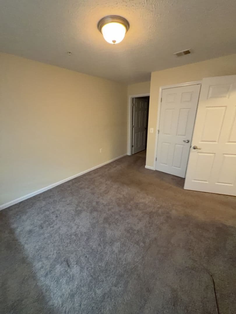 Winchester Apartment: 2270 Valor Dr