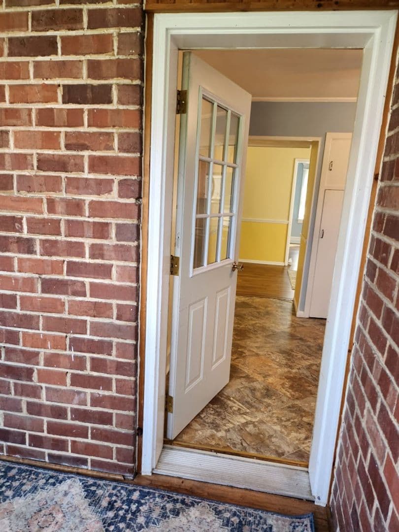 Bedford House: 120 Birch Lane