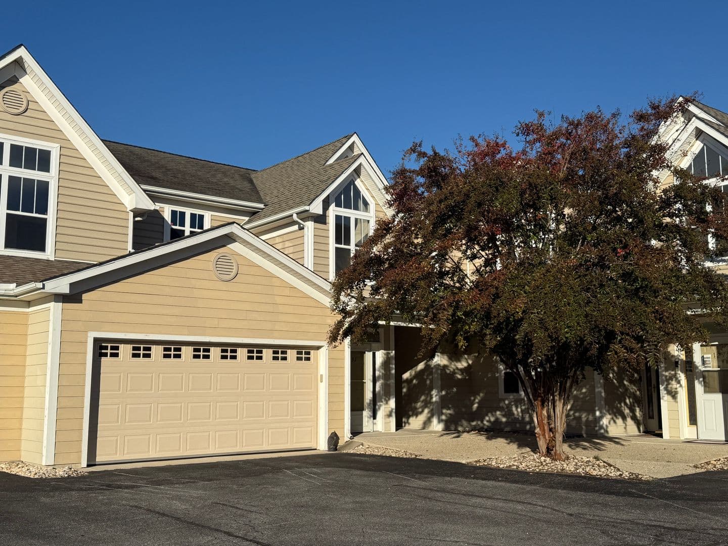Milford Condo: 131 Barksdale Ct.