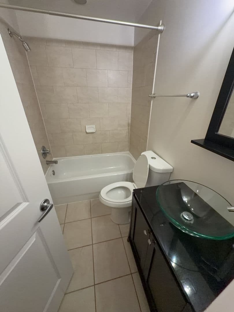 Richmond House: 1512 Porter St