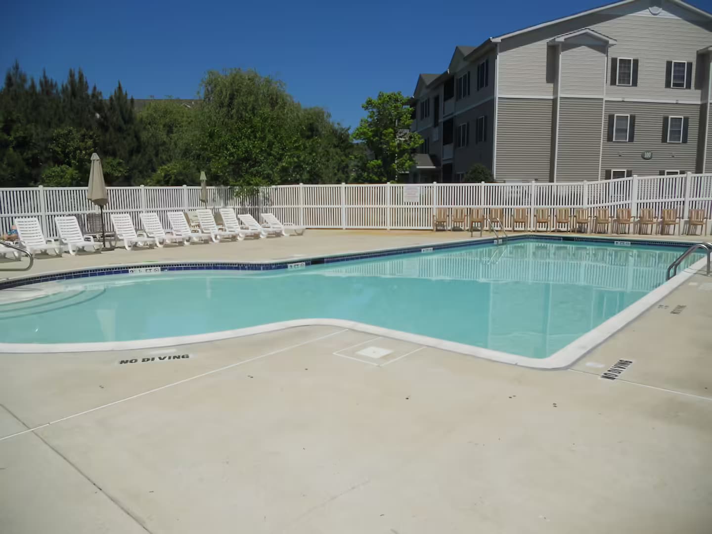 Rehoboth Condo: 100 Cascade Lane Unit #110