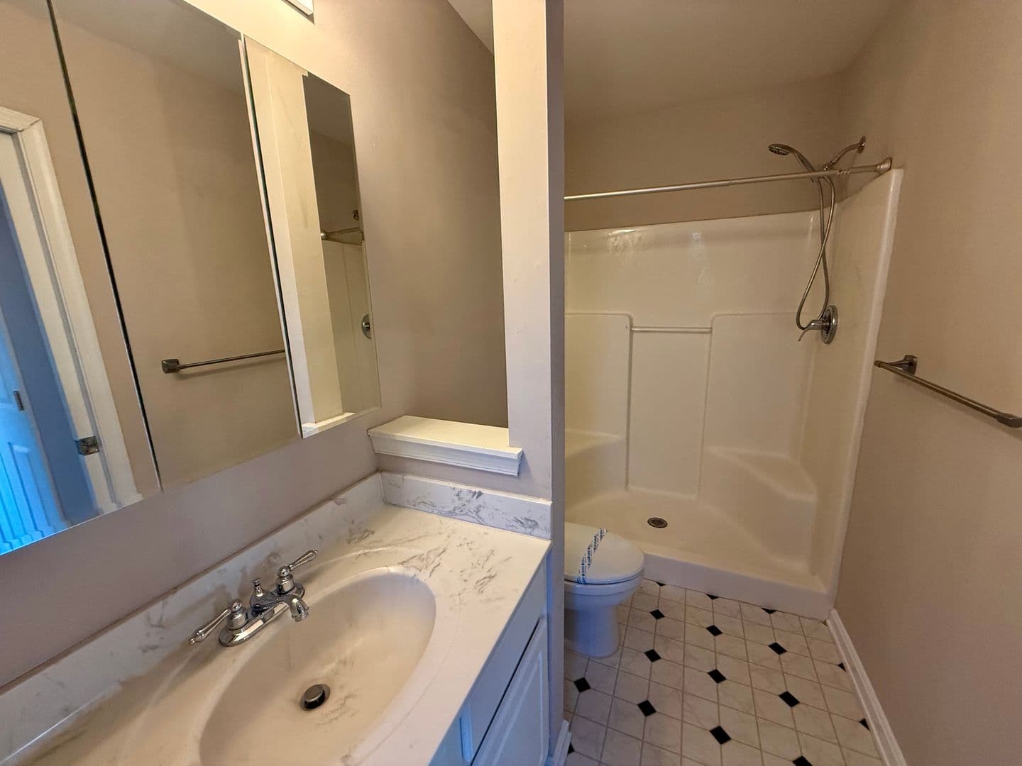 Milford Condo: 131 Barksdale Ct.