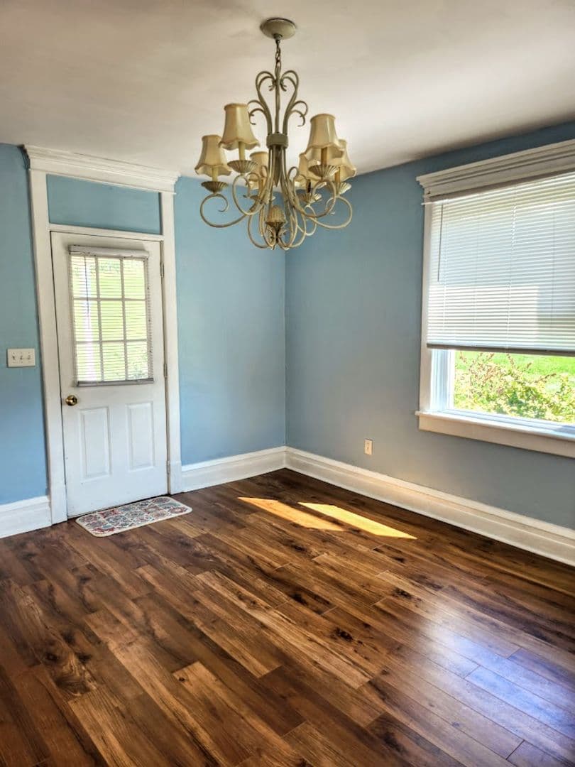 Bedford House: 120 Birch Lane