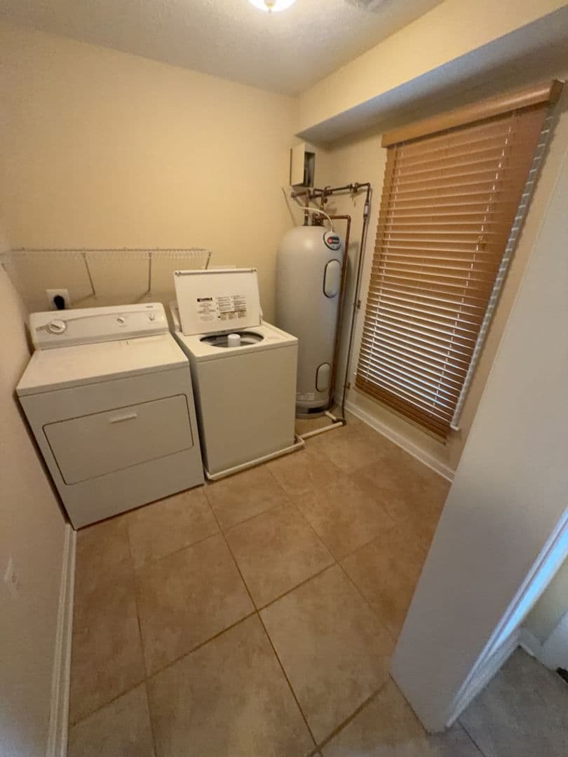 Winchester Apartment: 2270 Valor Dr