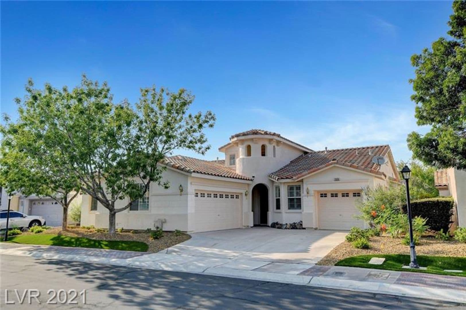 Henderson House: 2956 Via Meridiana