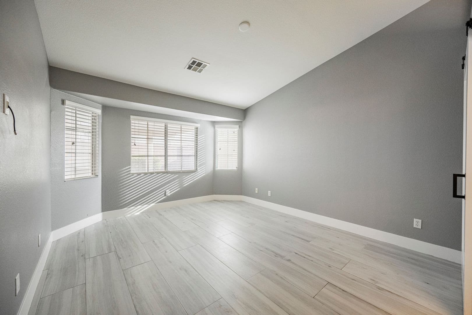 Las Vegas House: 6067 Turtle River Ave.