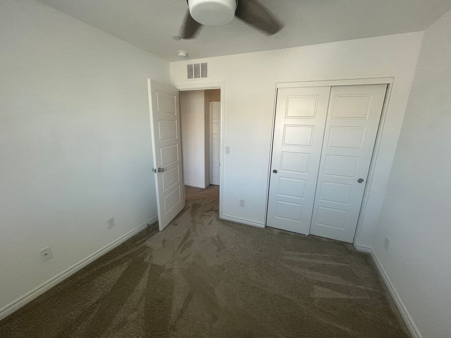 Las Vegas Townhome: 6212 Rathbone St