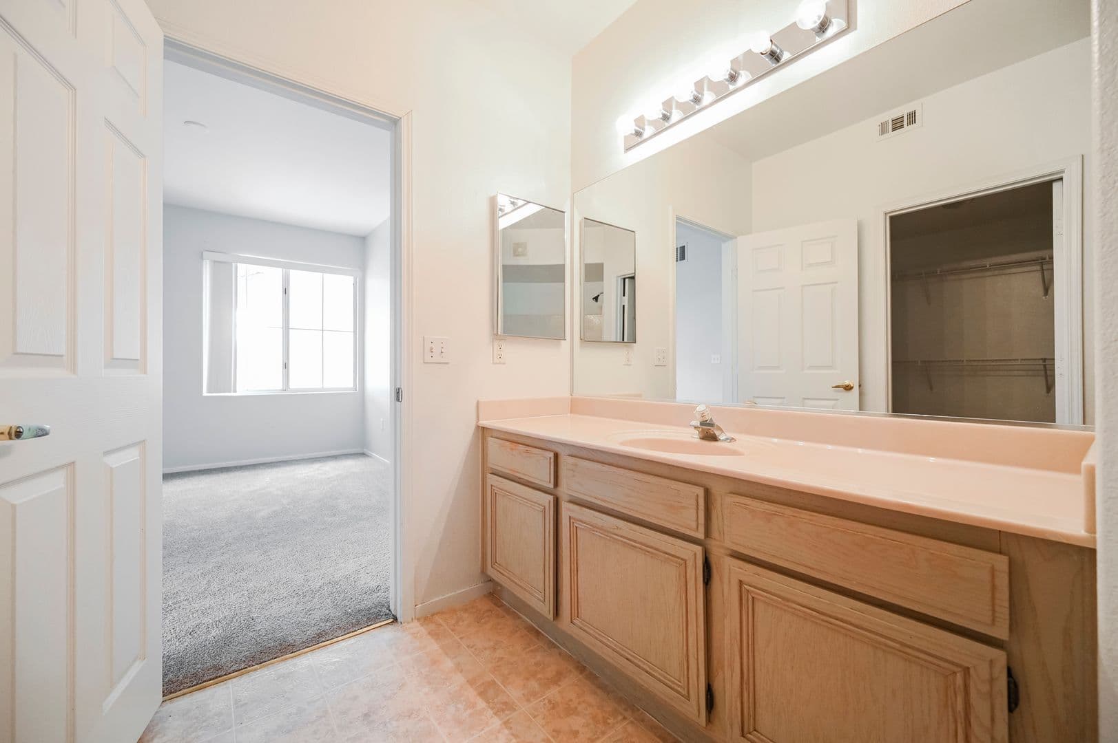 Las Vegas House: 7107 S. Durango Dr. #306