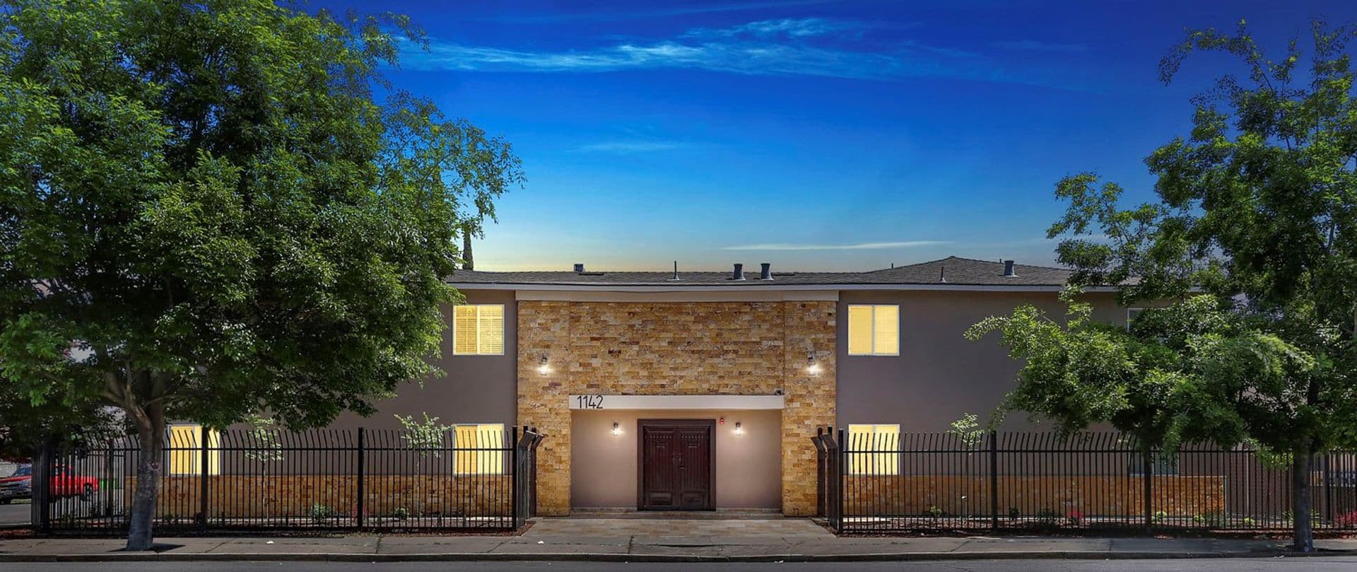 Stockton Apartment: 1142 N Sutter Street