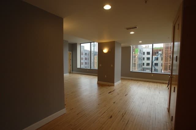 Columbus Condo: 106 N High St., Unit 401