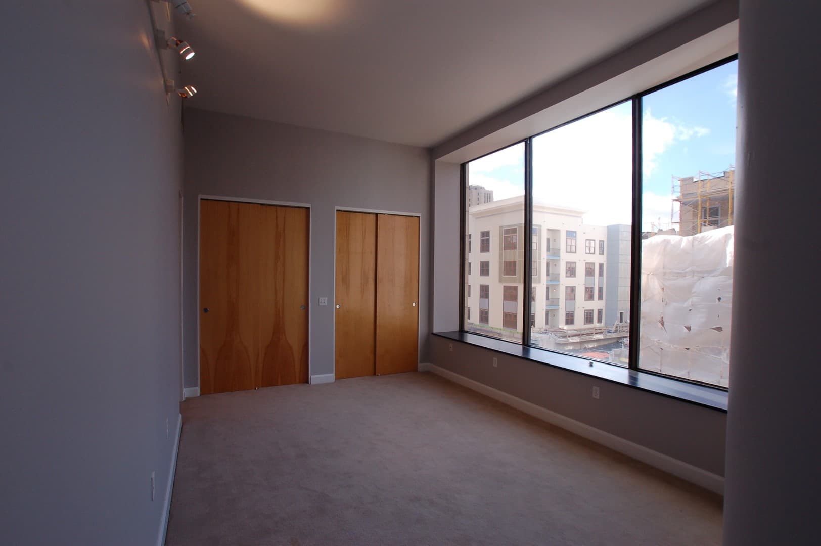 Columbus Condo: 106 N High St., Unit 401