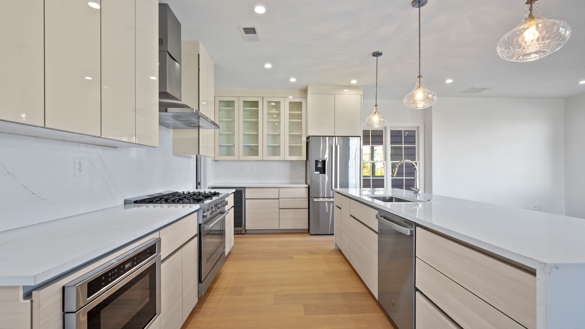 Memphis House: 714 Meditation Ln
