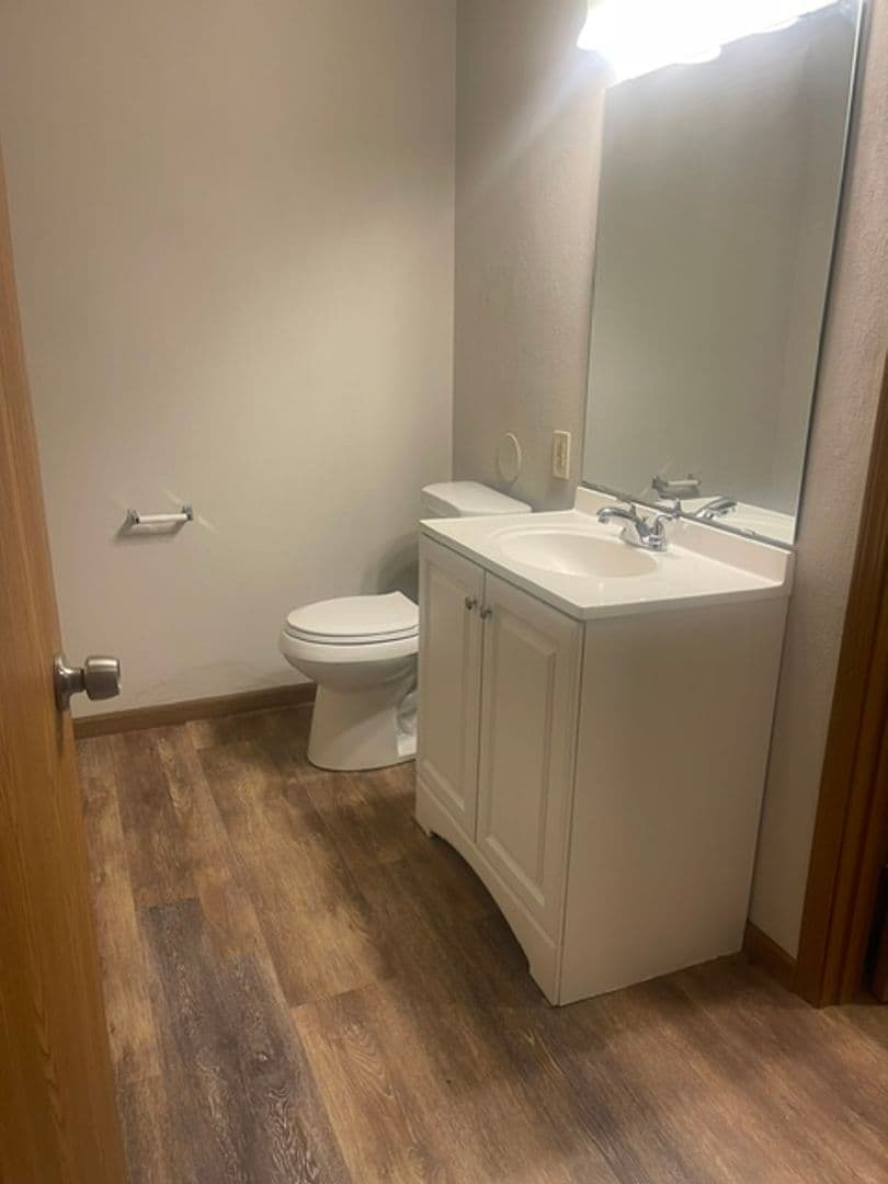 Belleville Apartment: 1000 Royal Heights Road