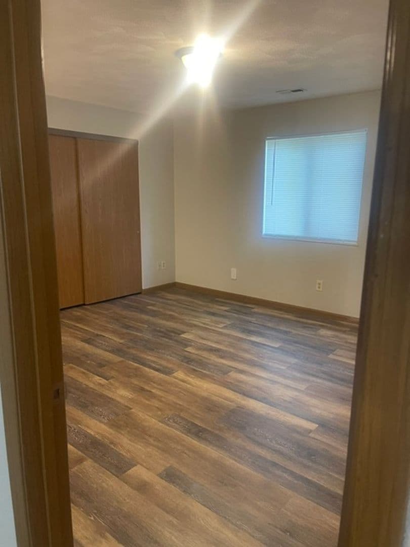 Belleville Apartment: 1000 Royal Heights Road