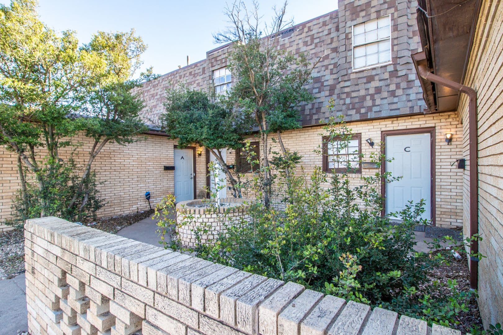 Lubbock Apartment: 2105 49th Street