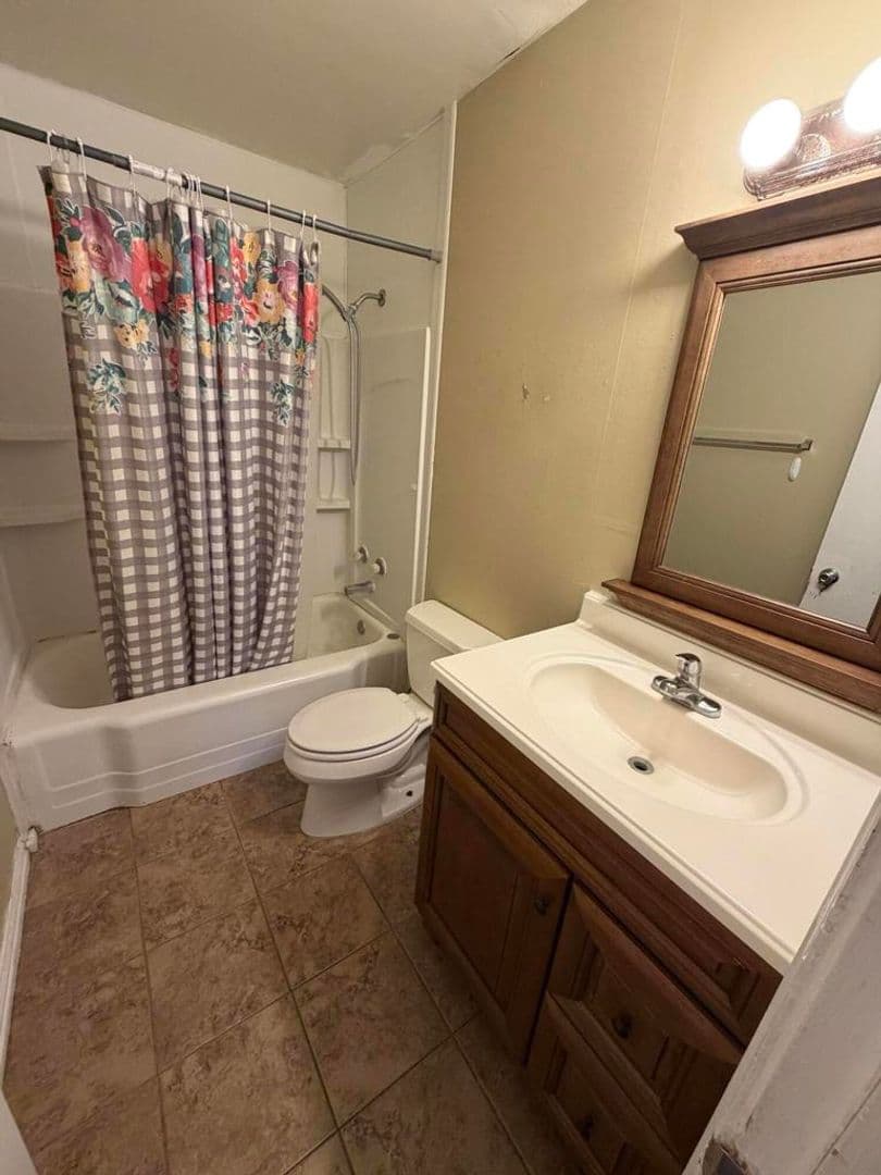 Lubbock House: 2709 41st Street
