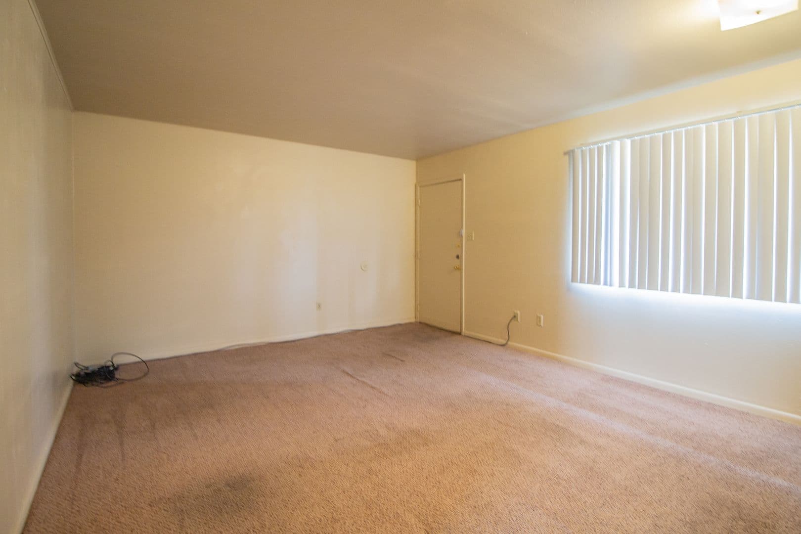 Plainview Apartment: 2500 W 26th Street