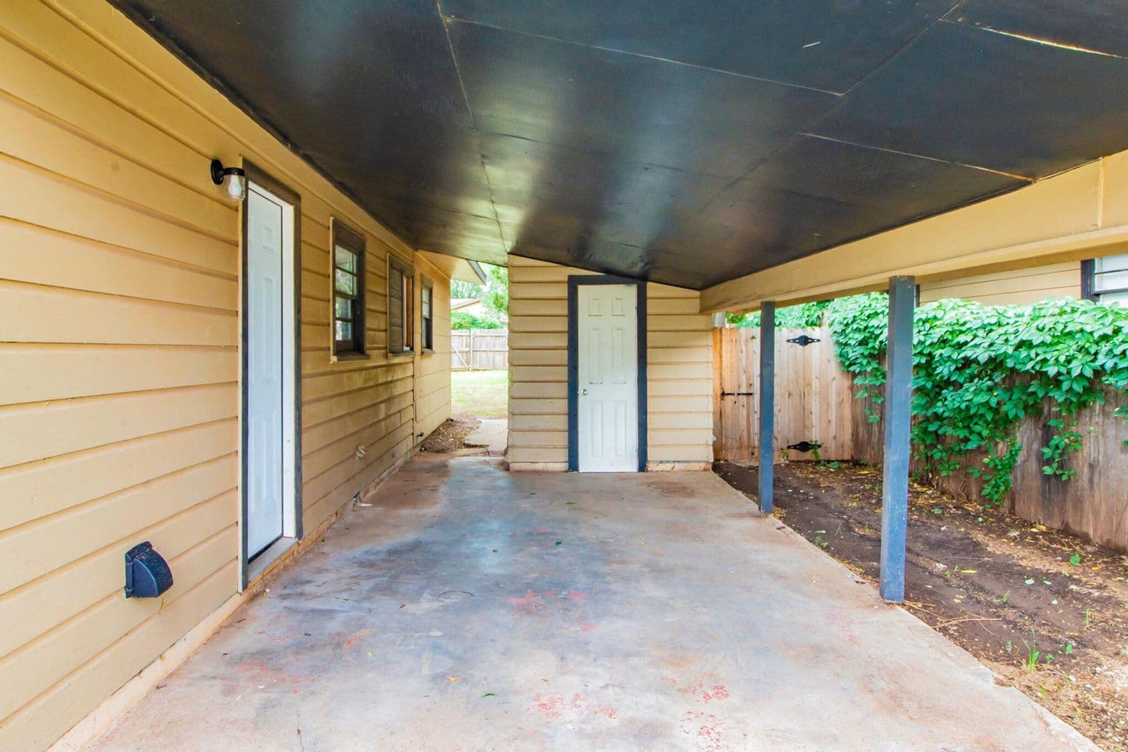 Lubbock House: 5105 39th Street