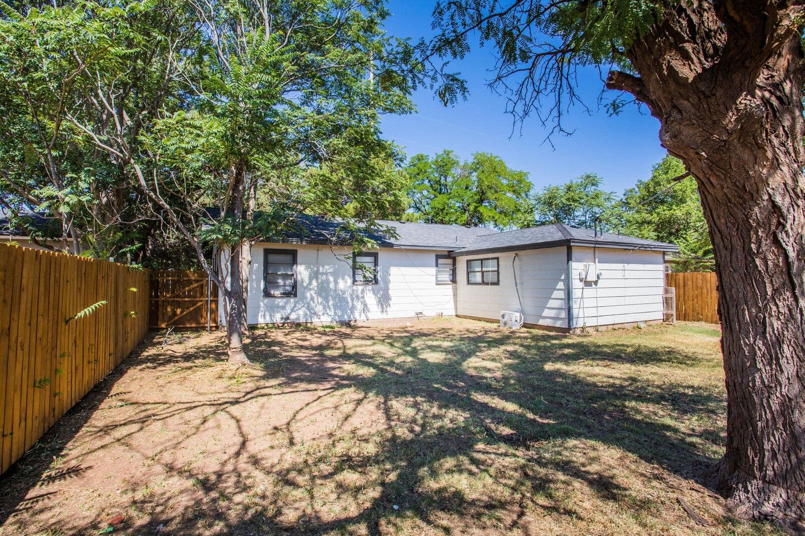 Lubbock House: 4629 Elgin Avenue