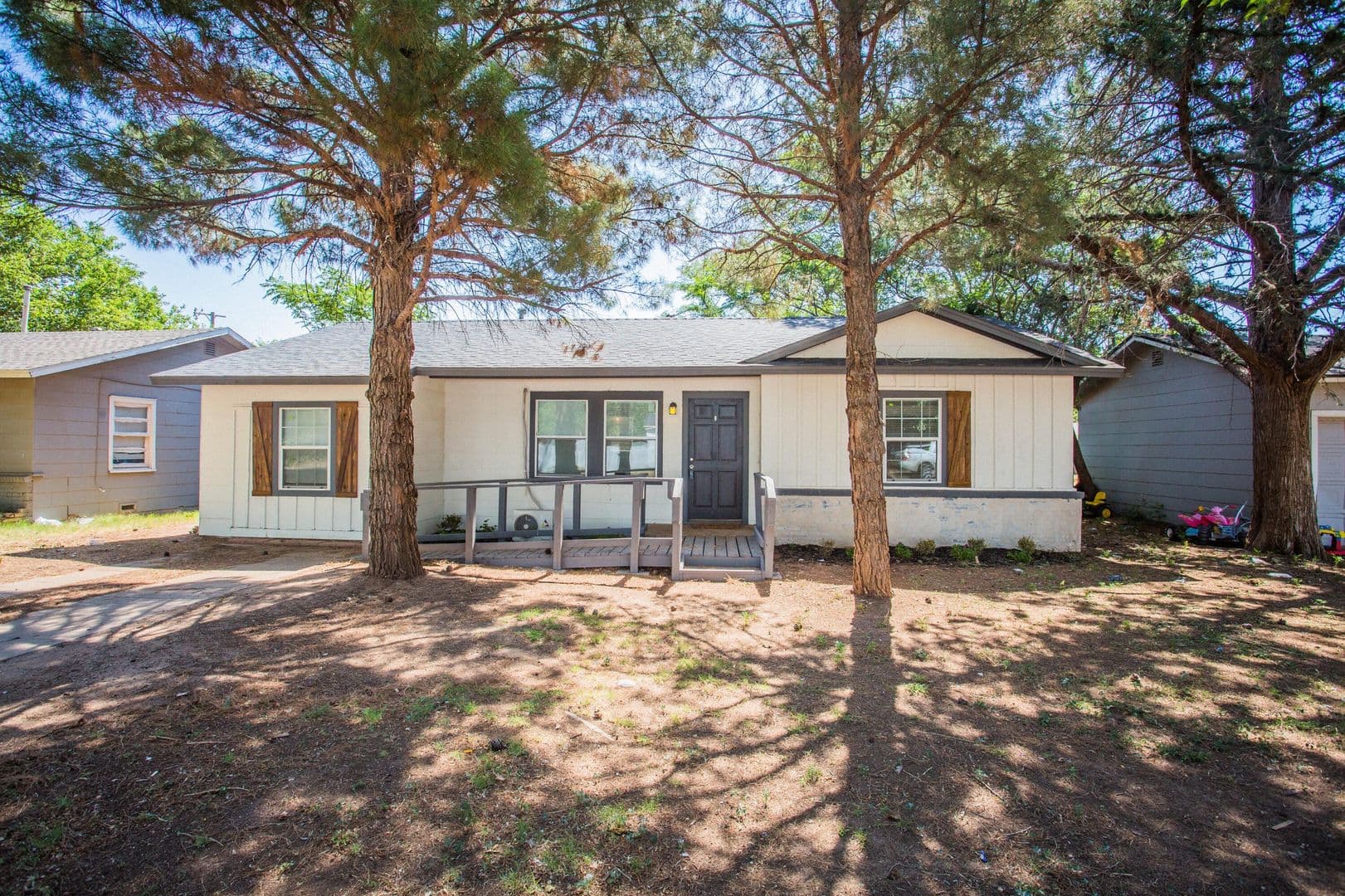 Lubbock House: 4629 Elgin Avenue