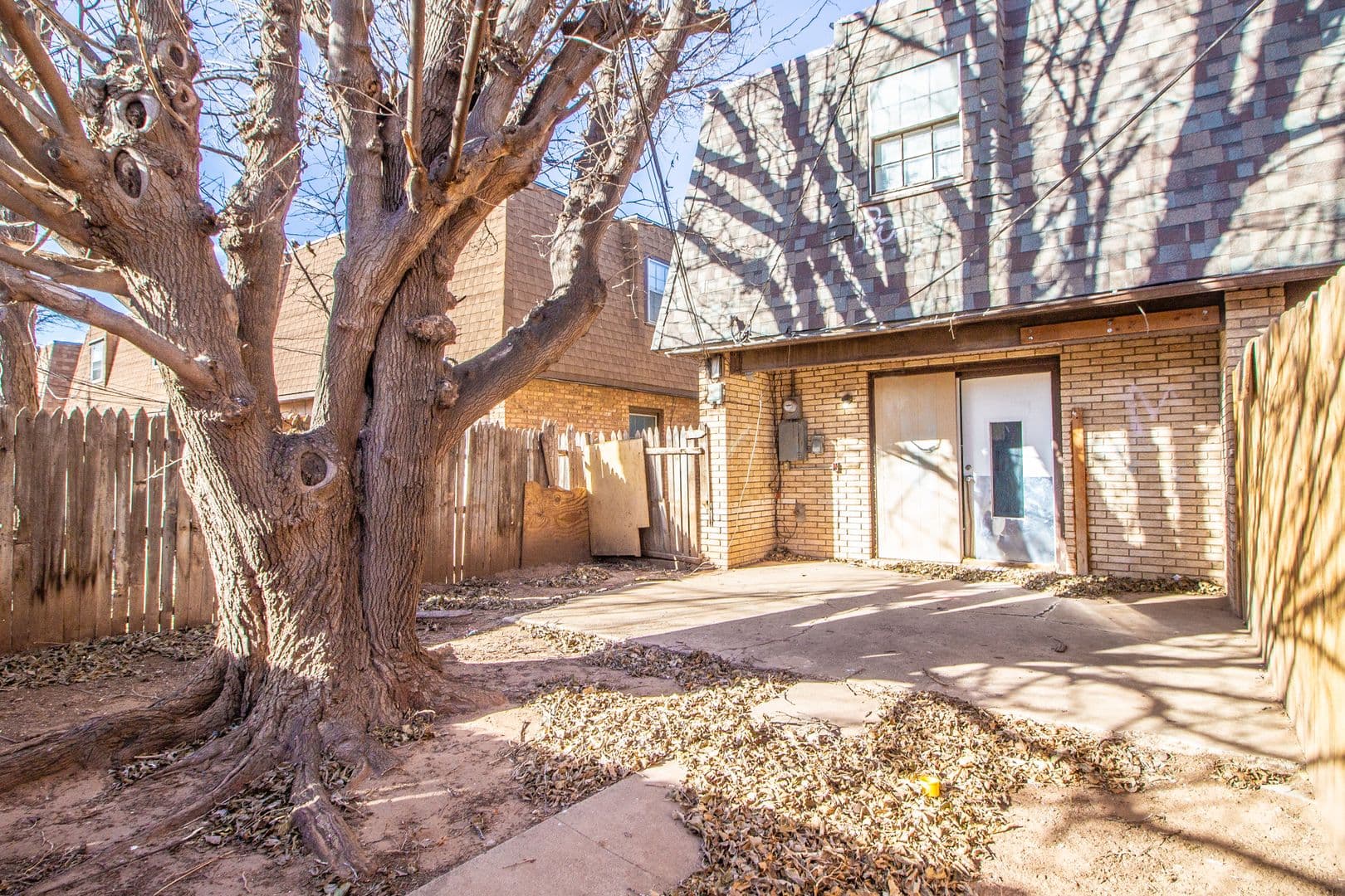 Lubbock Apartment: 2105 49th Street