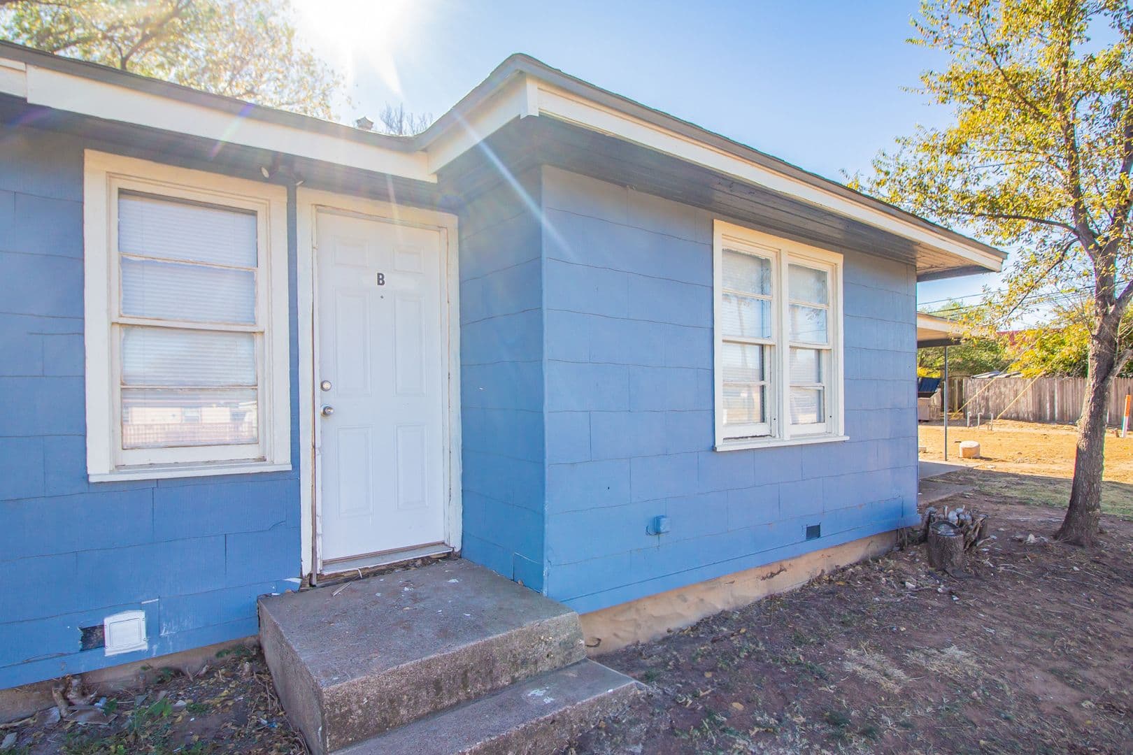 Lubbock Apartment: 302 Avenue U