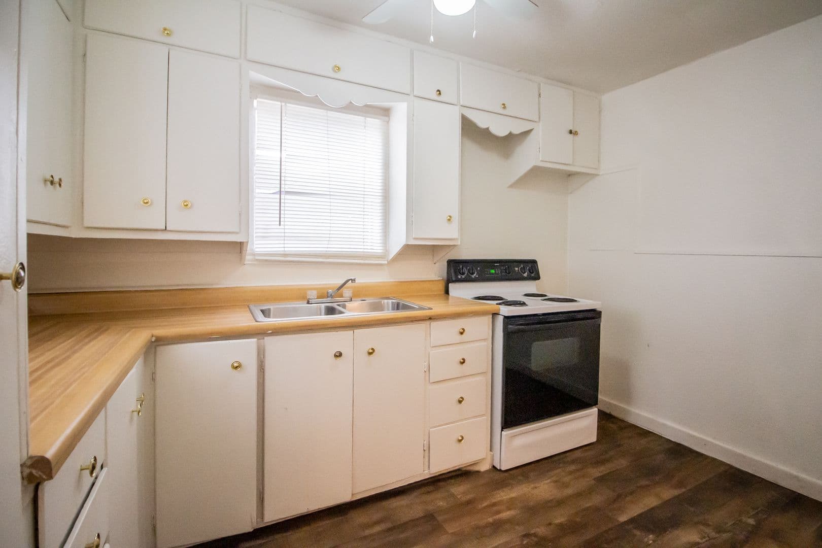 Lubbock House: 3221 Baylor Street