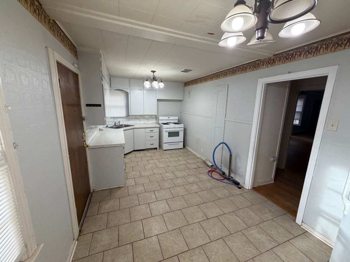 Lubbock House: 2418 29th Street