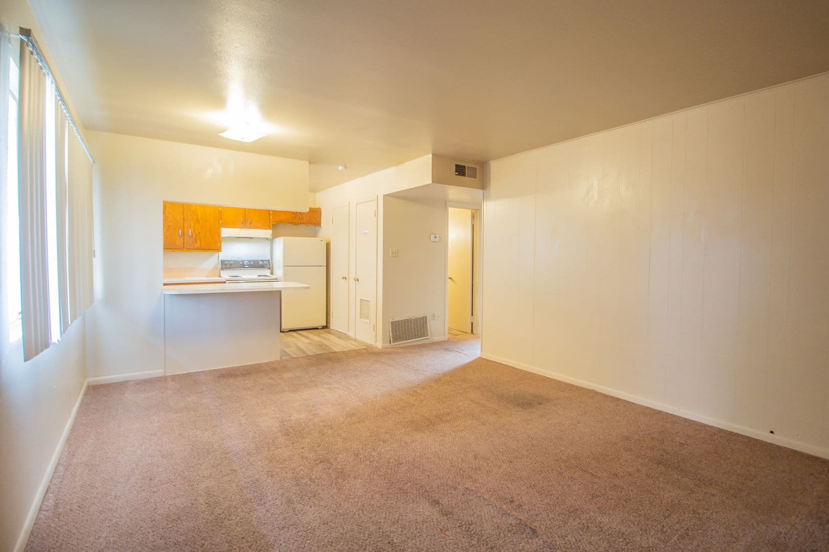 Plainview Apartment: 2500 W 26th Street