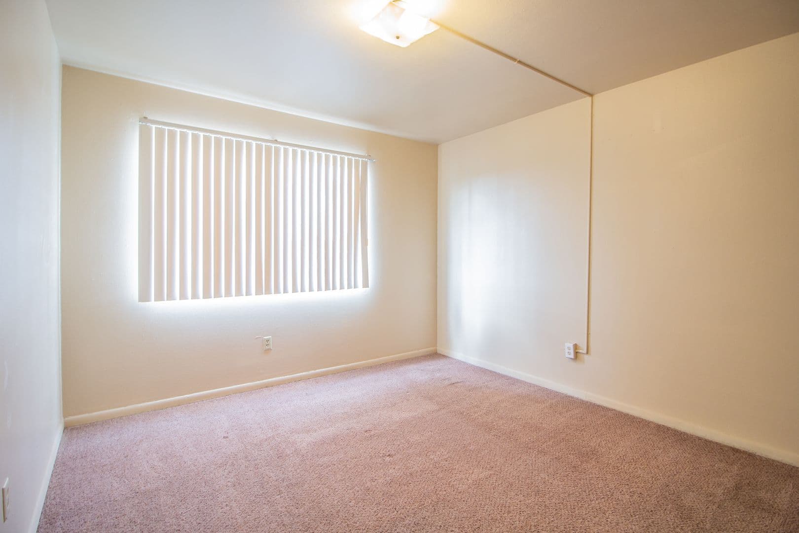 Plainview Apartment: 2500 W 26th Street