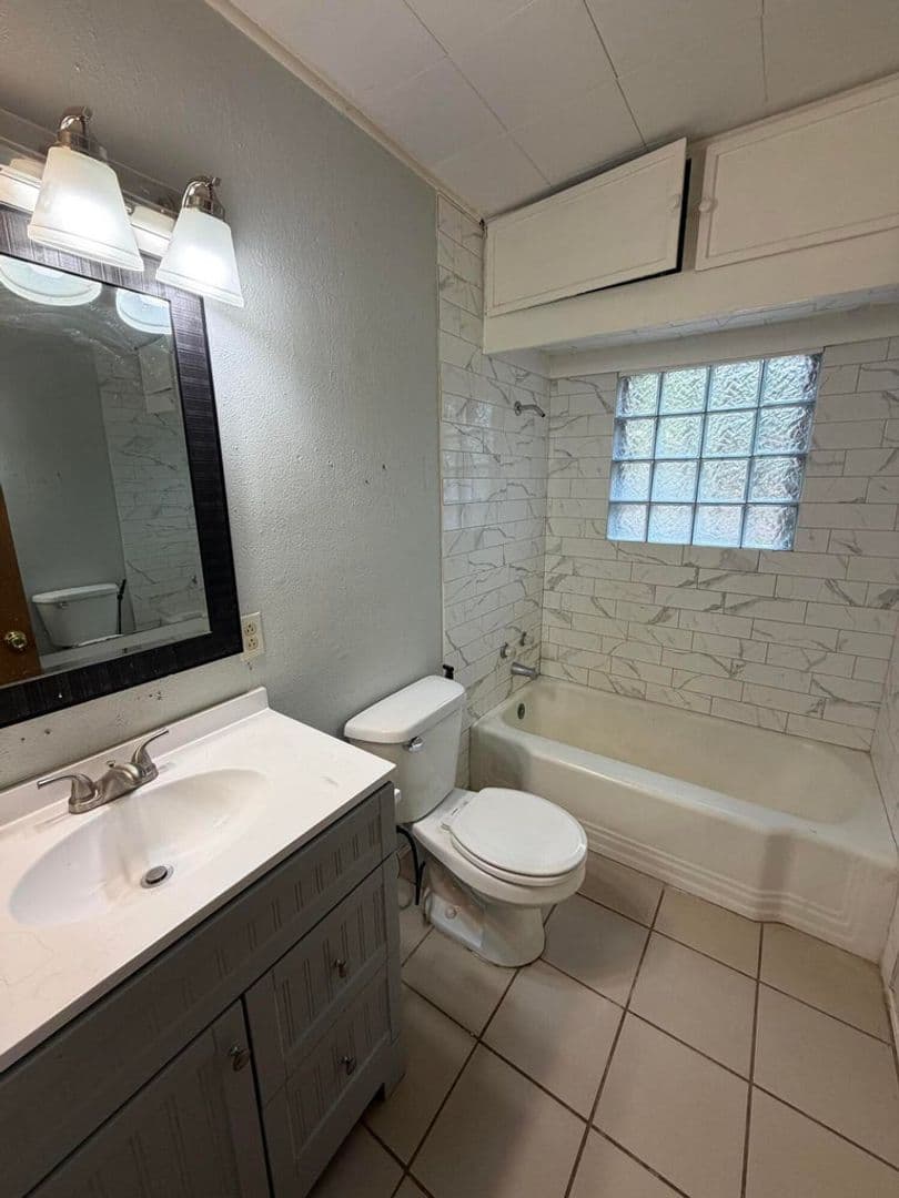 Lubbock House: 2418 29th Street