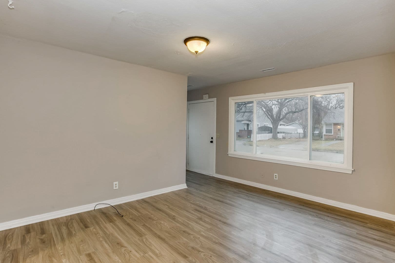 Wichita House: 331 N Saint Paul Ave
