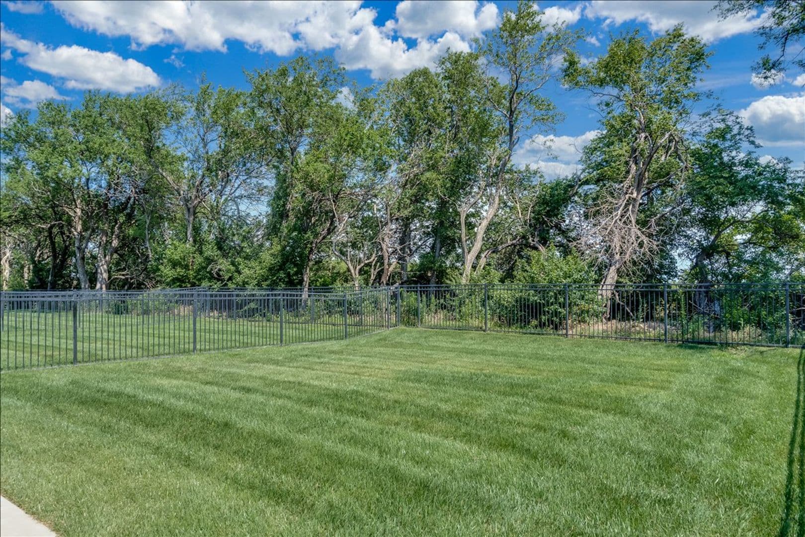 Wichita House: 11316 W 35th Cir S