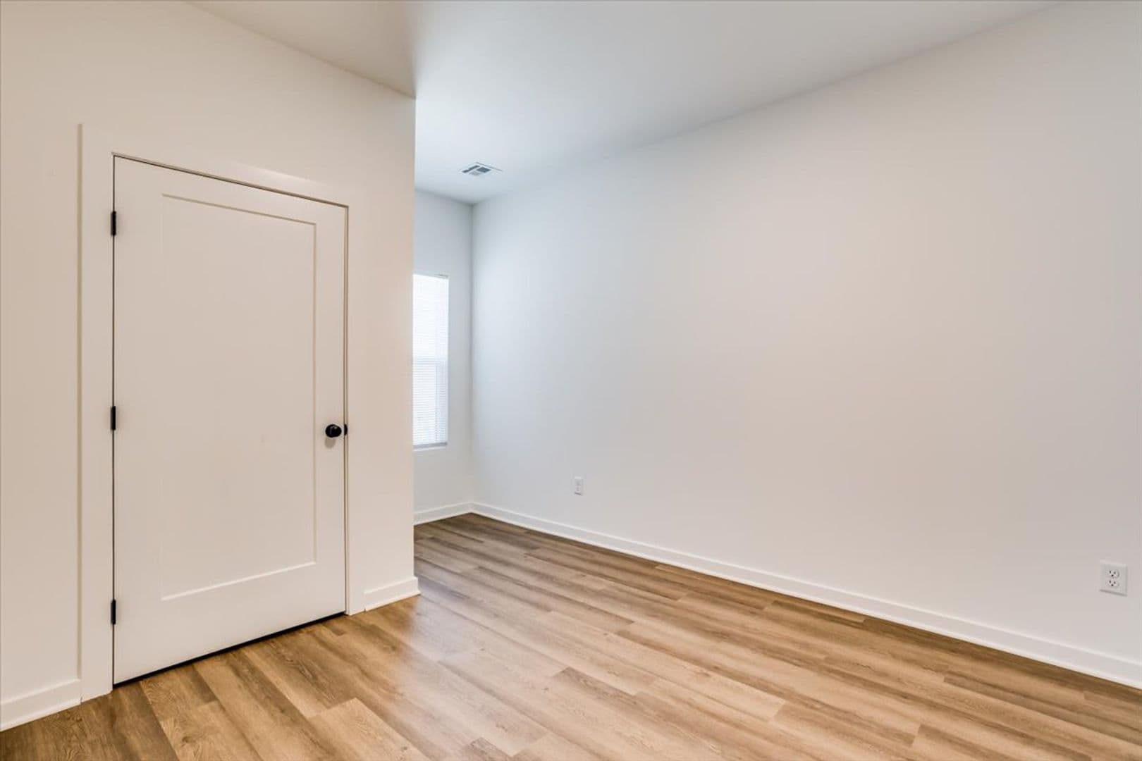 Goddard House: 15410 W Josephine Ct