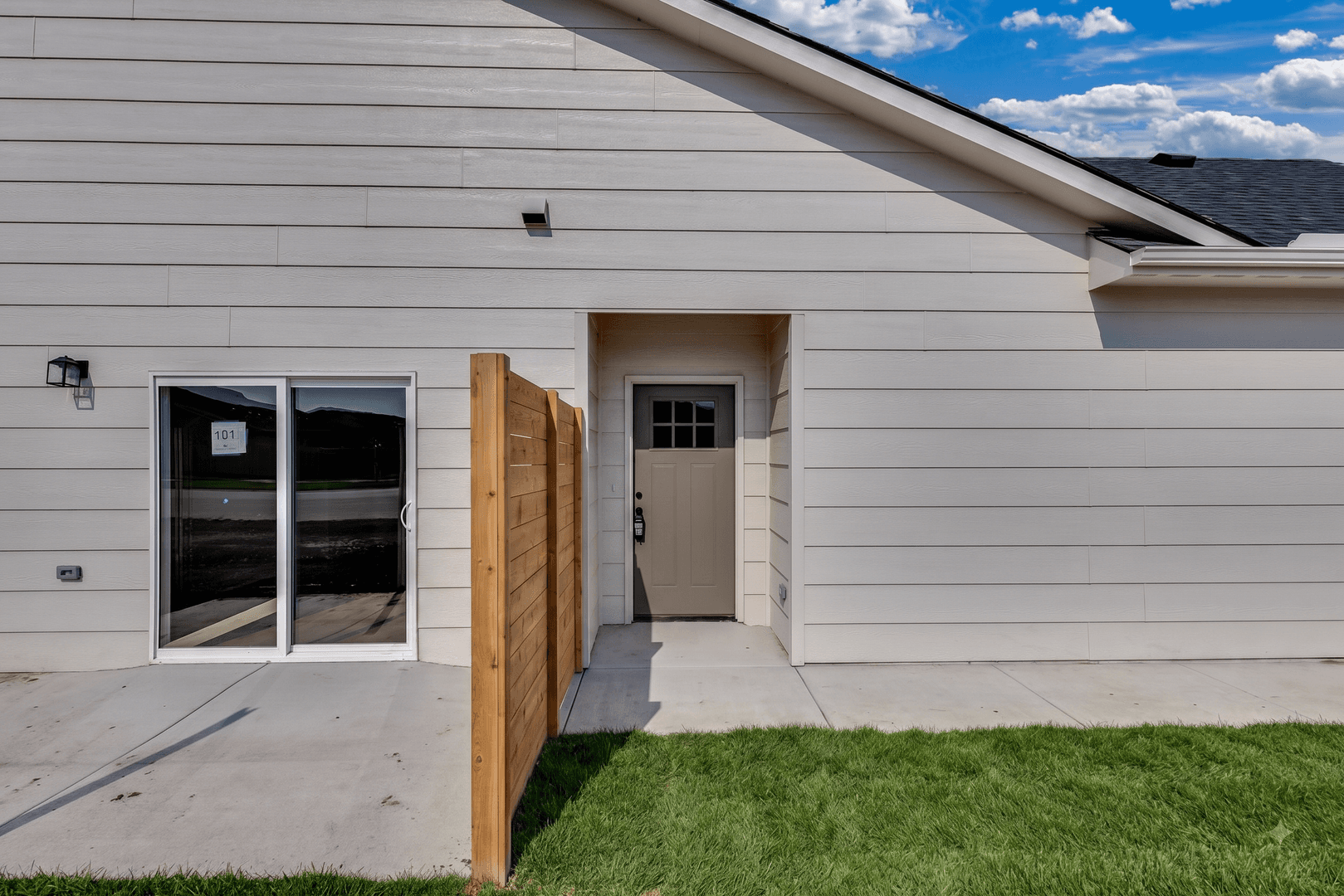 Goddard House: 101 N Mendocino Ct