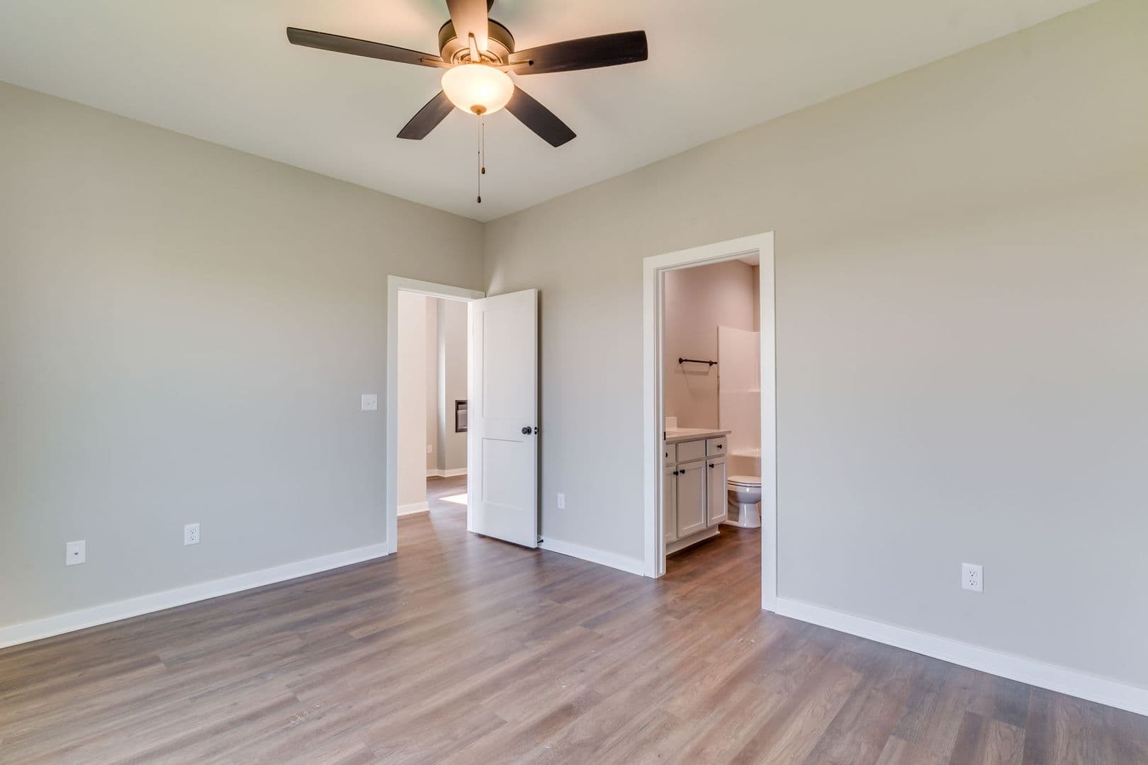 Goddard House: 15515 W Josephine St