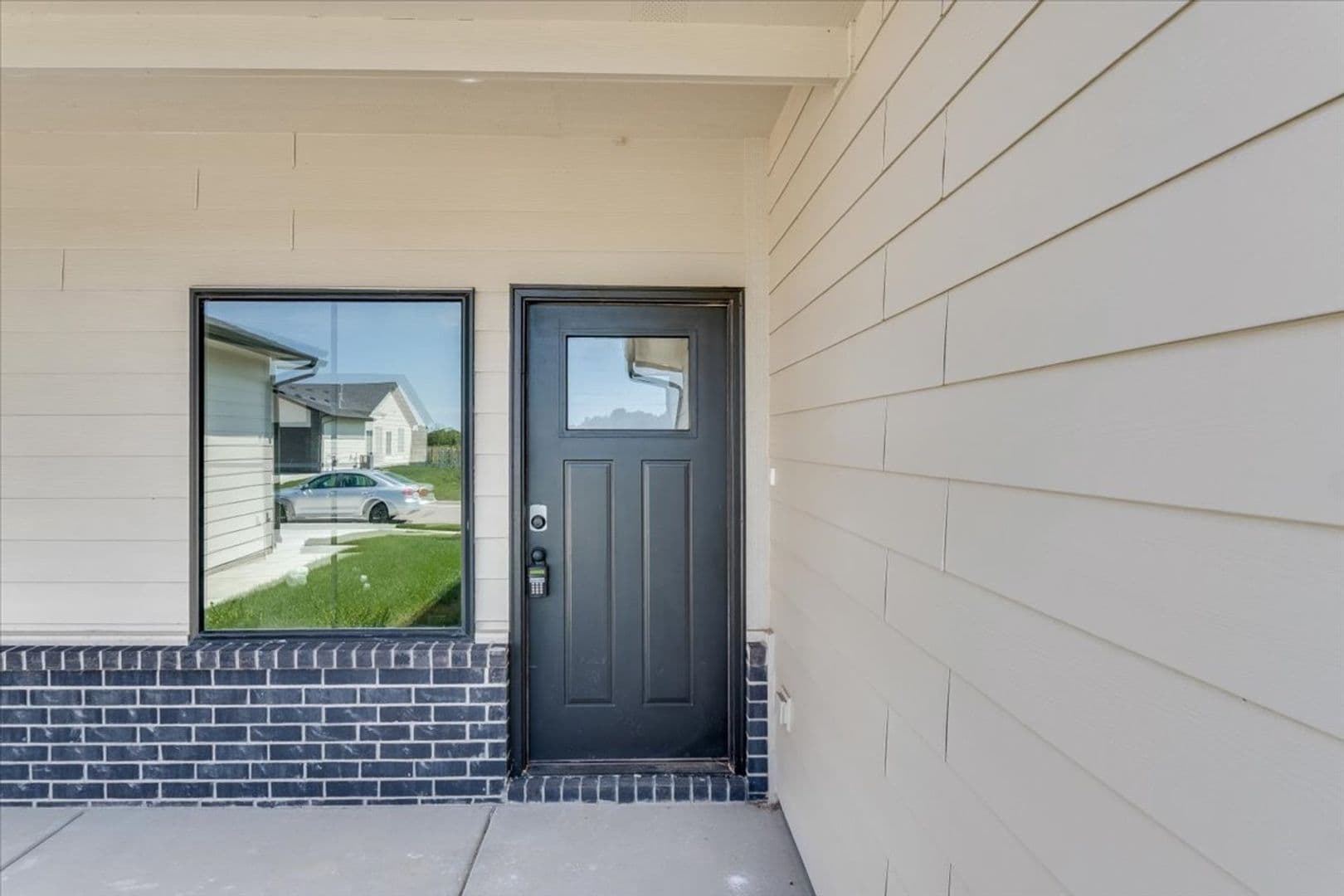 Wichita House: 11318 W 35th Cir S