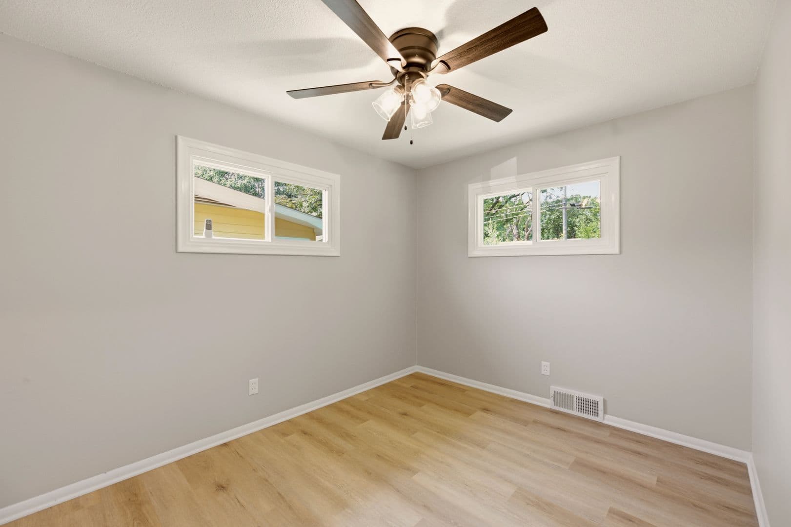 Derby House: 1425 N Georgie Ave