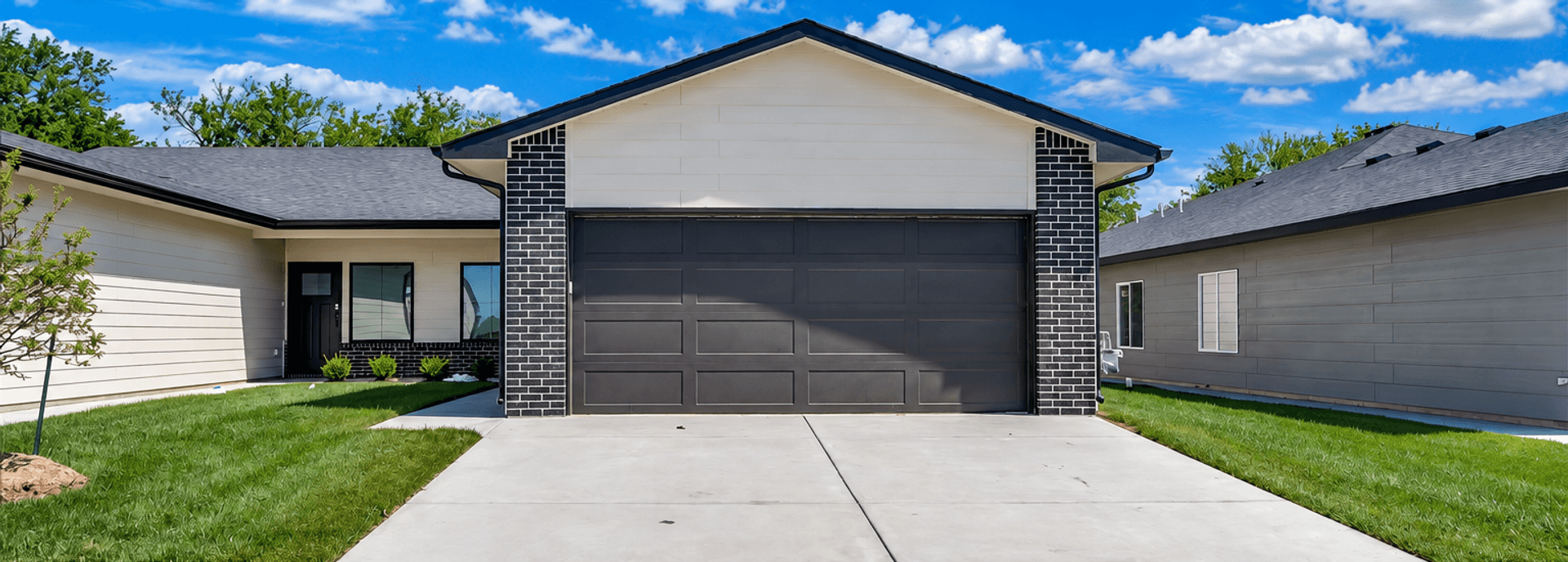 Wichita House: 11318 W 35th Cir S