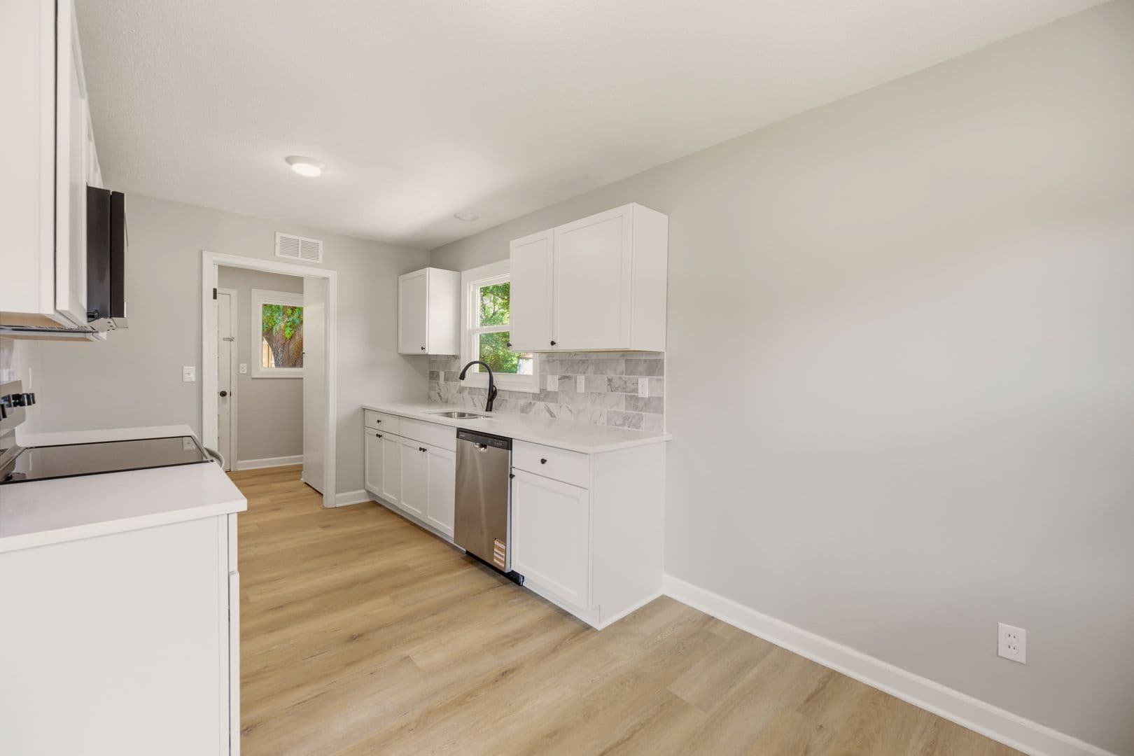 Derby House: 1425 N Georgie Ave