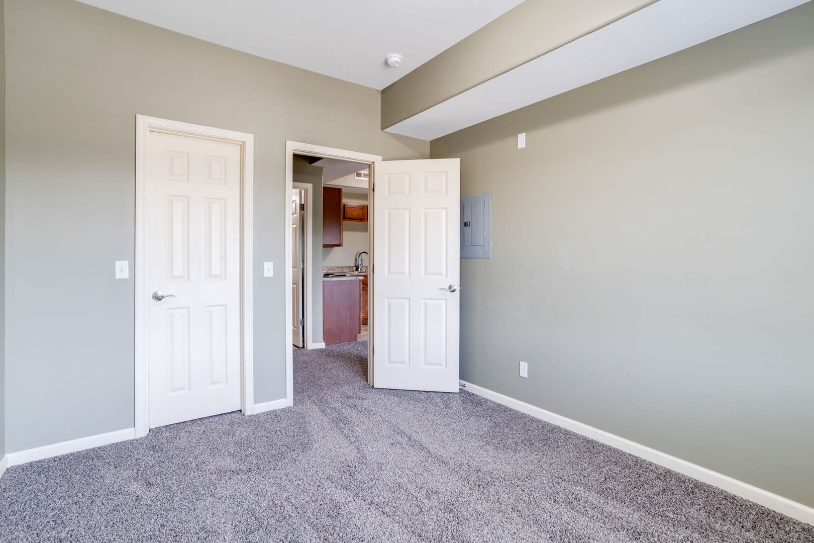 Wichita Apartment: 3414 E Central Ave