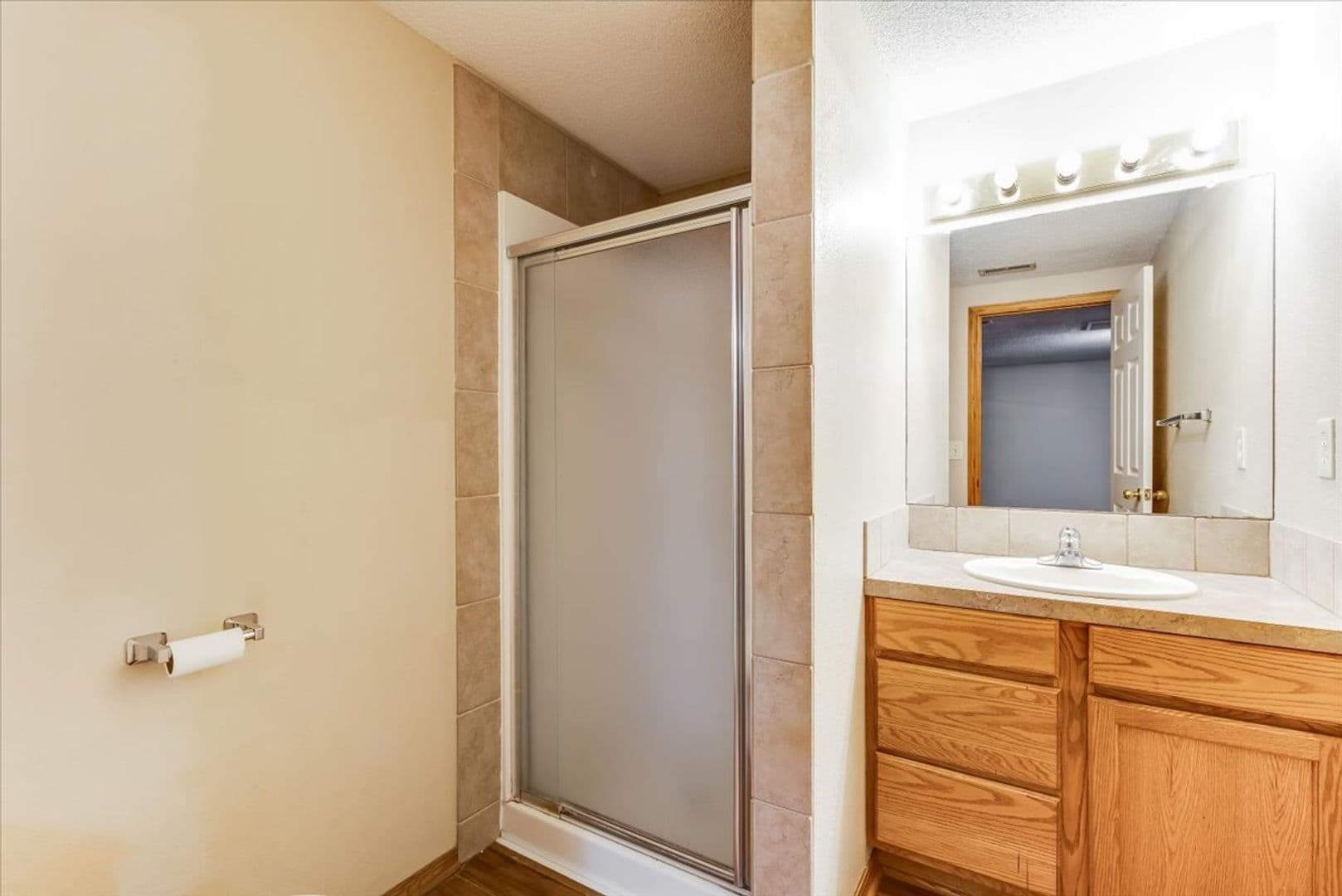Wichita House: 121 N Florence St