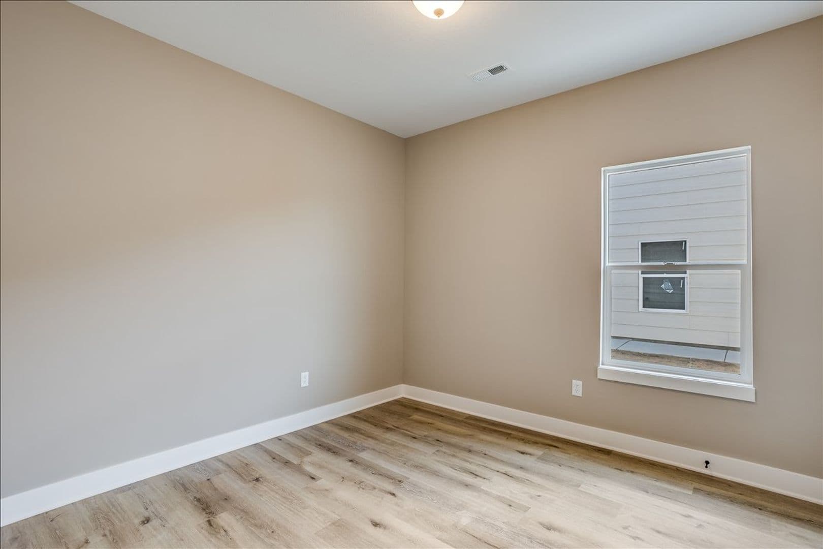 Wichita House: 1592 S Limuel St