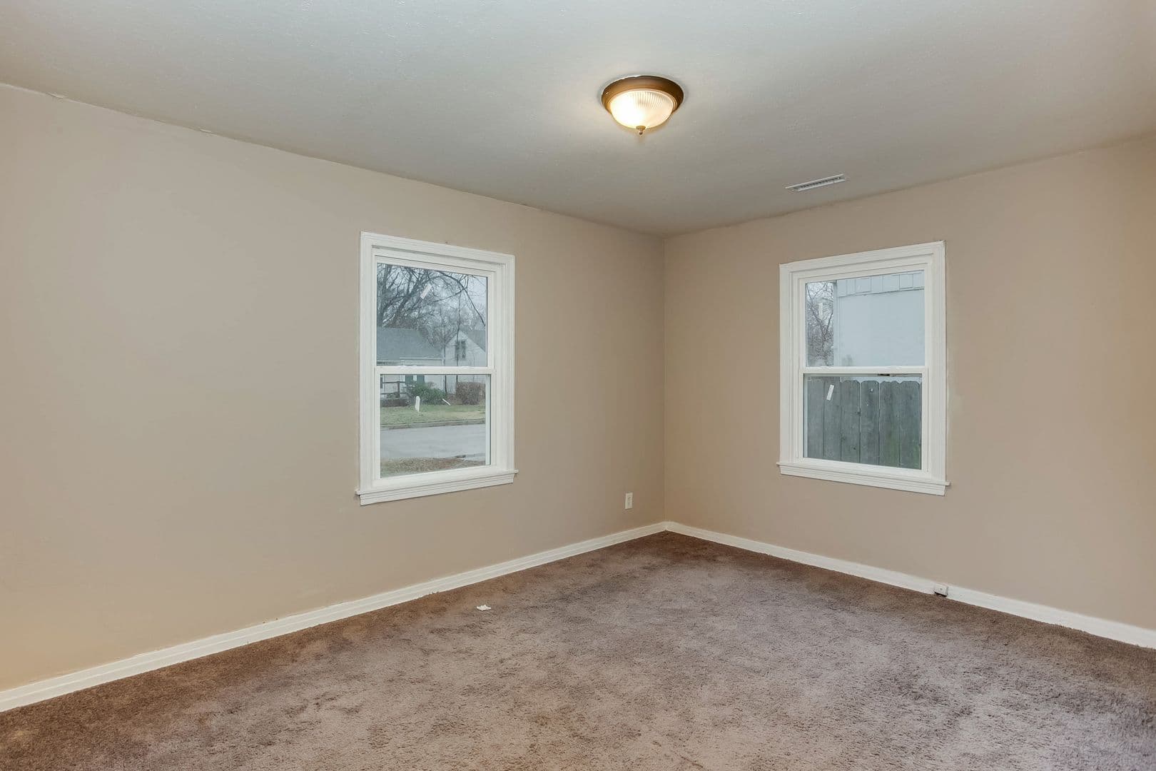 Wichita House: 331 N Saint Paul Ave