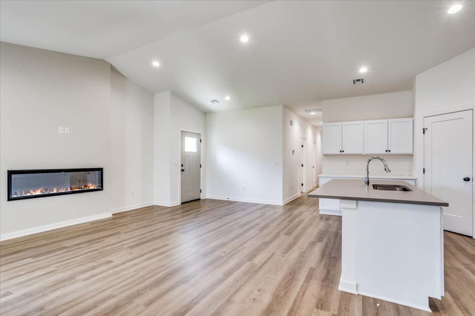 Goddard House: 15410 W Josephine Ct
