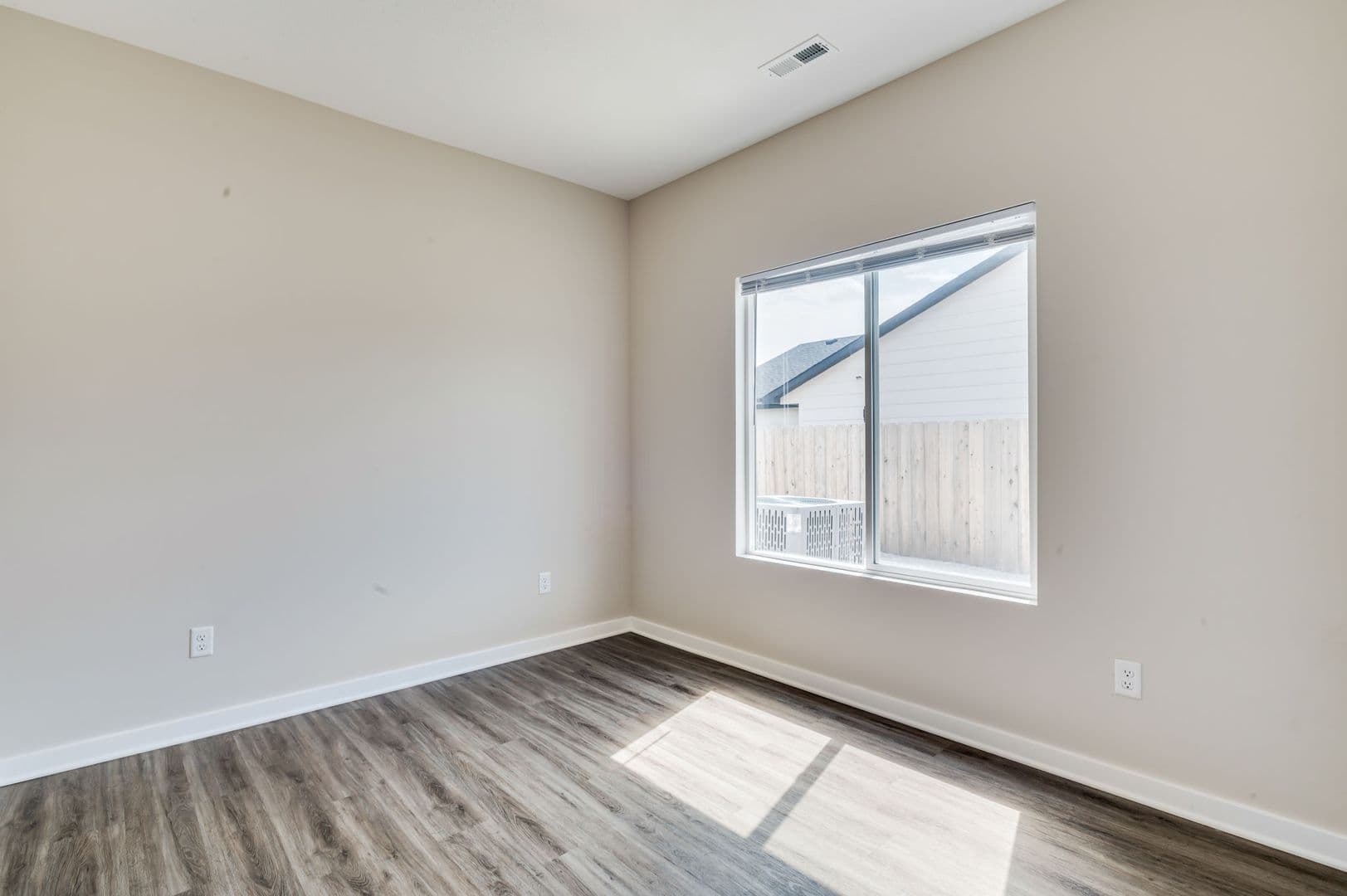 Kechi House: 2238 E Cheyenne Ct
