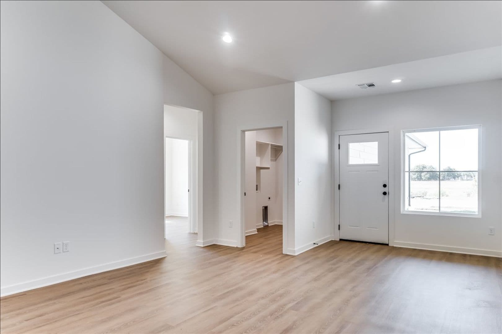 Wichita House: 11318 W 35th Cir S